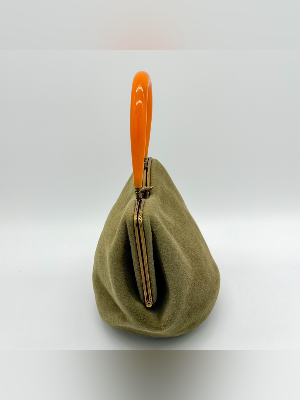 Vintage Morris Moskowitz Mm Olive Green Felt Handbag Orange Lucite Handle Mcm — image 2 of 8